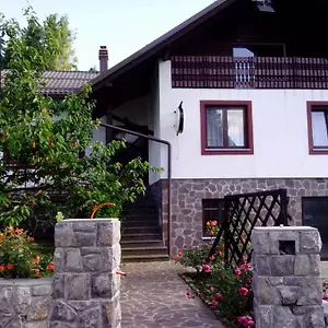 Ema Gostinjska kuća
