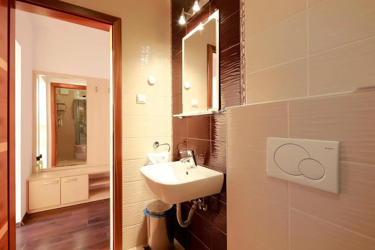 Pension Riviera-Silo Hotell